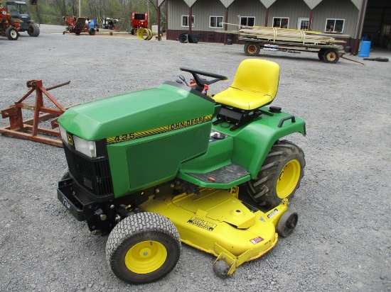 JOHN DEERE 425 LAWN MOWER