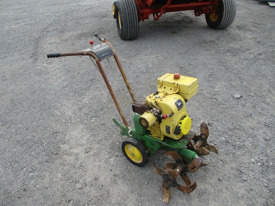 JOHN DEERE 624 GARDER TILLER