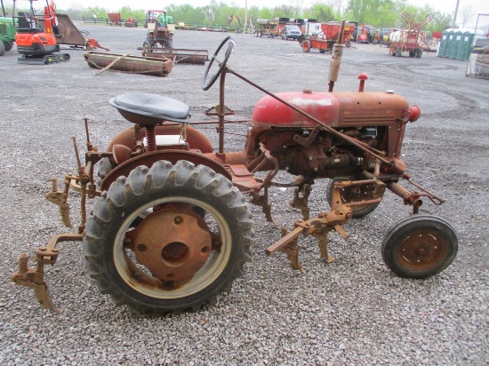 FARMALL CUB W CULTIVATORS