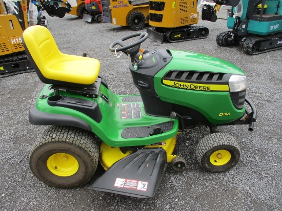 JOHN DEERE D130 LAWN MOWER