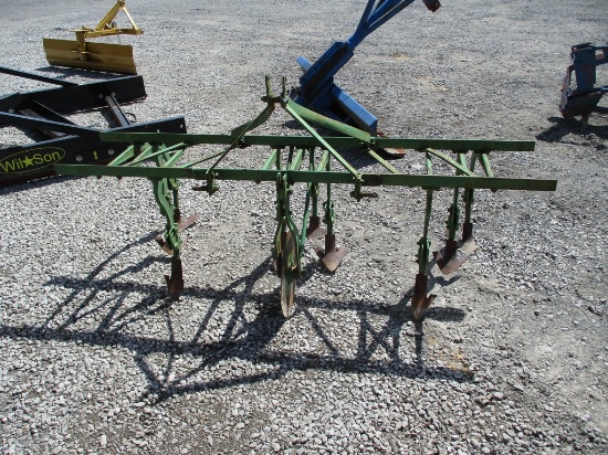 GREEN 3PT CULTIVATOR 9 SHANK