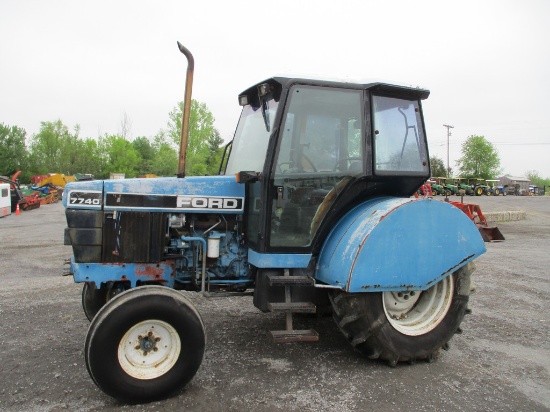 FORD 7740 CAB TRACTOR SL
