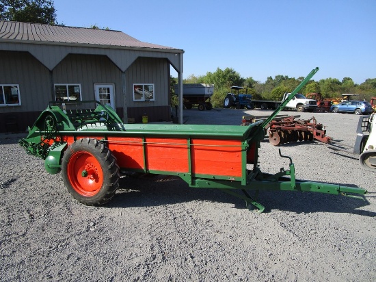 NEW IDEA #17 GROUND DRIVE SPREADER