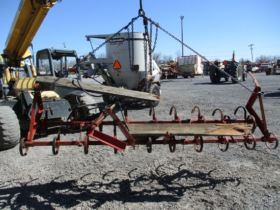 TRACK SCRATCHER W CYLINDERS