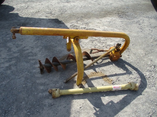YELLOW POST HOLE DIGGER