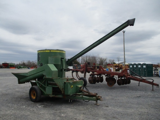 JOHN DEERE 700 GRINDER MIXER