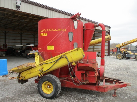NEW HOLLAND 357 GRINDER MIXER