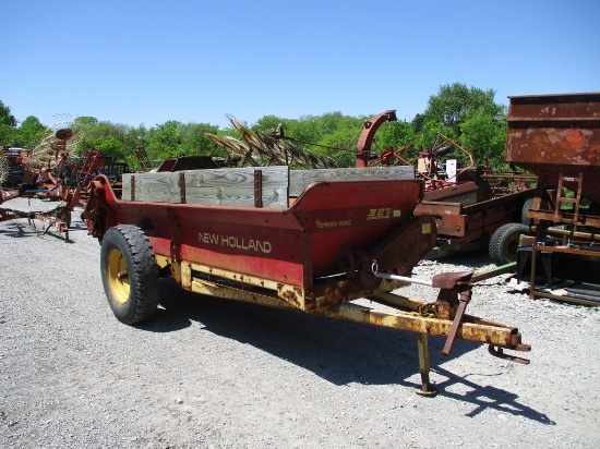 NEW HOLLAND 327 MANURE SPREADER