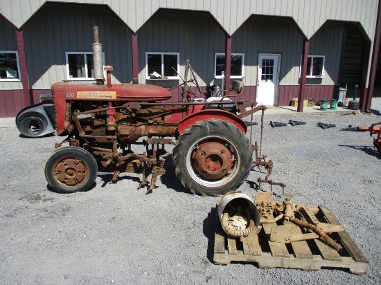 FARMALL 130 W CULTIVATORS & SIDE DRESSOR