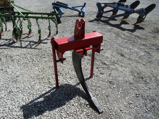 RED 3PT 1 SHANK SUBSOILER TURFLINE