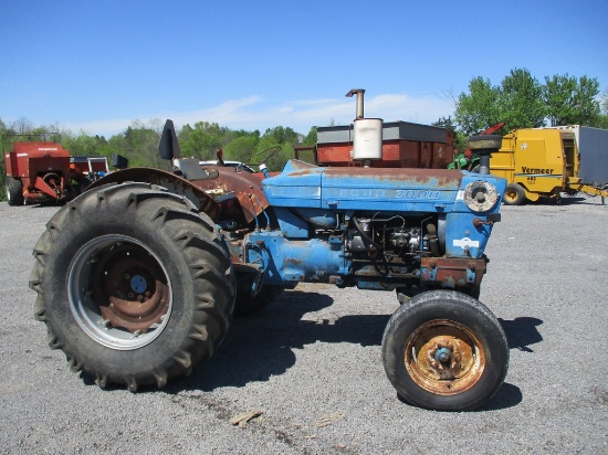 FORD 7000 TRACTOR