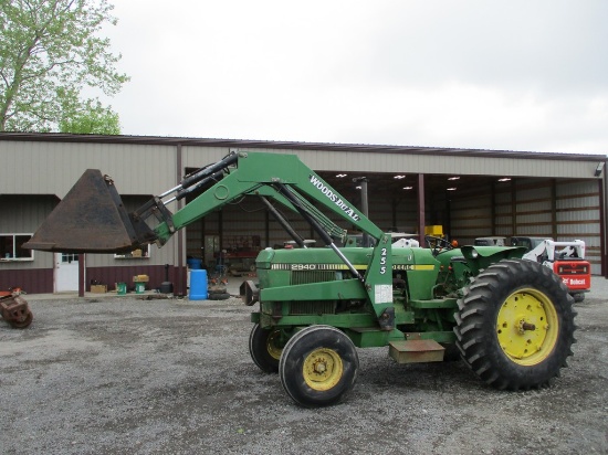 JOHN DEERE 2940 W LOADER