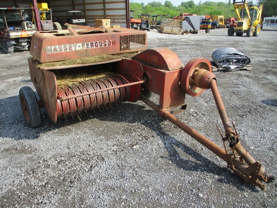 MASSY FERGUSON #3 SQ BALER