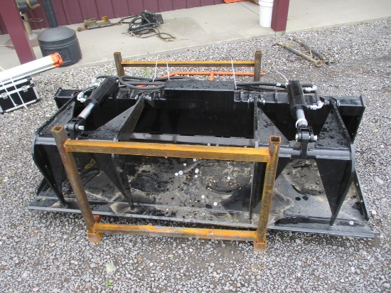 FUTURE 72" SKIDSTEER GRAPPLE BUCKET