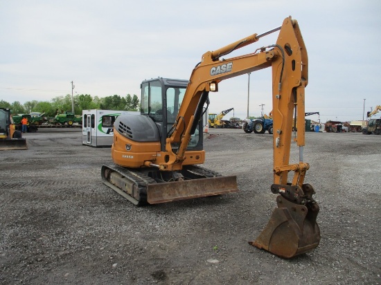 CASE CX55B 2571 HRS, AUX HYD, CHA, PUSH BLADE, S/N NGTN55951. RUNS AND DRIVES