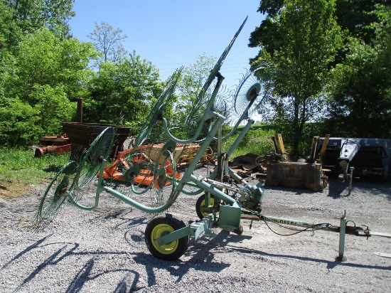 JOHN DEERE 702 V RAKE
