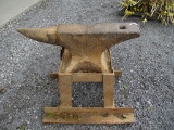 LARGE ANVIL W STAND