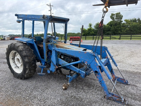 Ford 6600 Tractor W/Loader (Salvage)