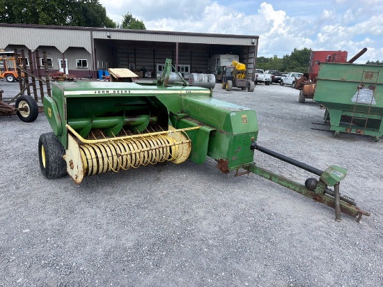 John Deere 336 Sq Baler