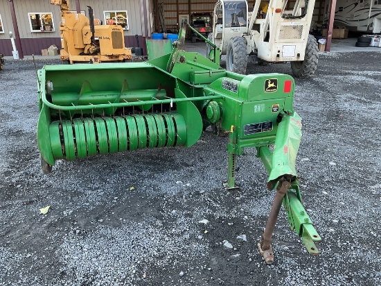John Deere 24t Sq Baler