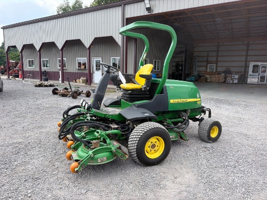 John Deere 8800 Terrain Cut Mower