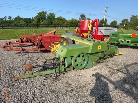 John Deere 336 Sq Baler