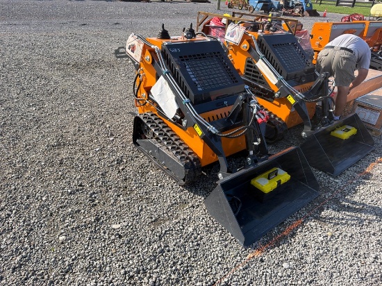 LANDHONOR HT380 MINI SKIDSTEER
