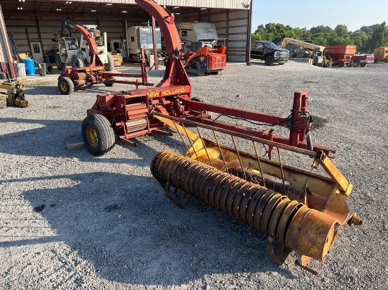 NEW HOLLAND 770 CHOPPER W/HAY HEAD