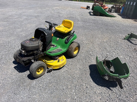 JOHN DEERE L100 LAWN MOWER