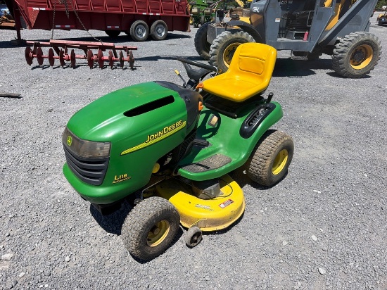 John Deere L118 Mower