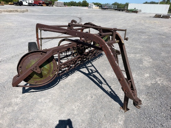 JOHN DEERE 894 HAY RAKE