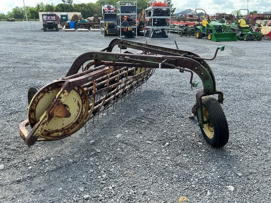 John Deere 660 Dolly Rake
