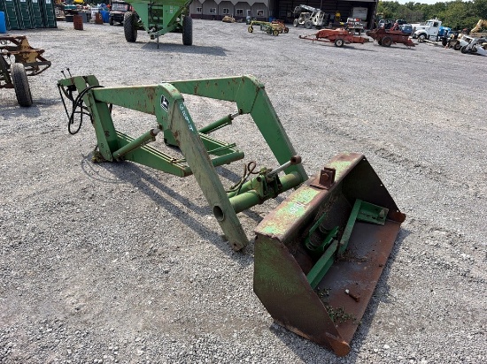 John Deere 48 Loader