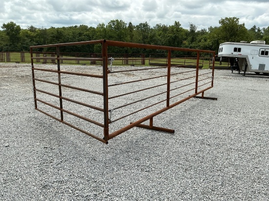 1) 24' HD FREE STANDING LIVESTOCK PANEL WITH SWING GATE