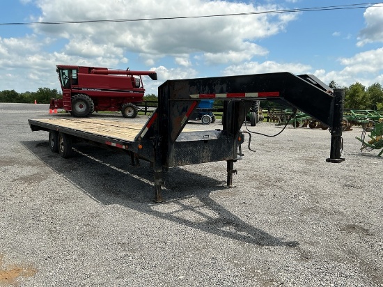 GOOSENECK 28' TRAILER