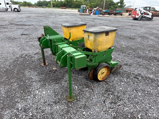 JOHN DEERE 2 ROW PLANTER