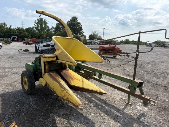 JOHN DEERE 38 CHOPPER W/2 HEADS