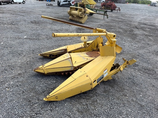 NEW HOLLAND 824 CORN HEAD