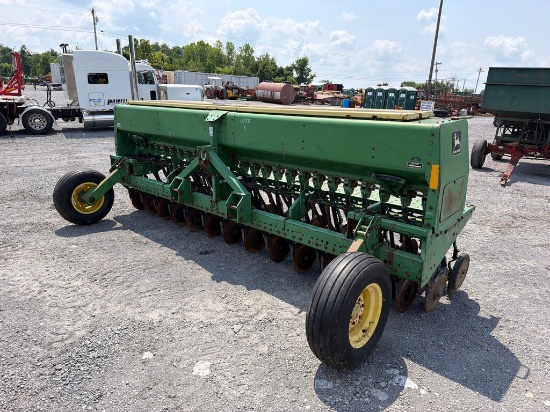 John Deere 515 Drill