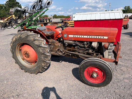 MASSEY FERGUSON 135 TRACTOR