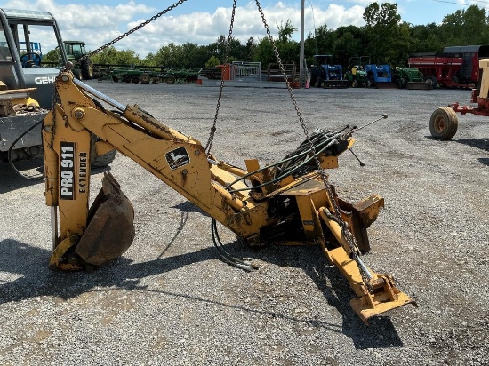 John Deere Pro 911 Extender Backhoe Attachment
