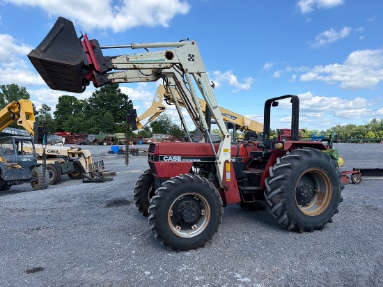 Case Ih 885 Tractor W/Loader