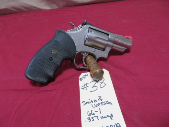 Smith & Wesson 66-1 .357 mag