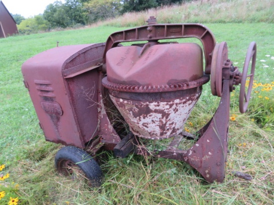 Jaeger cement mixer w/Stover engine