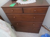 Chest of drawers