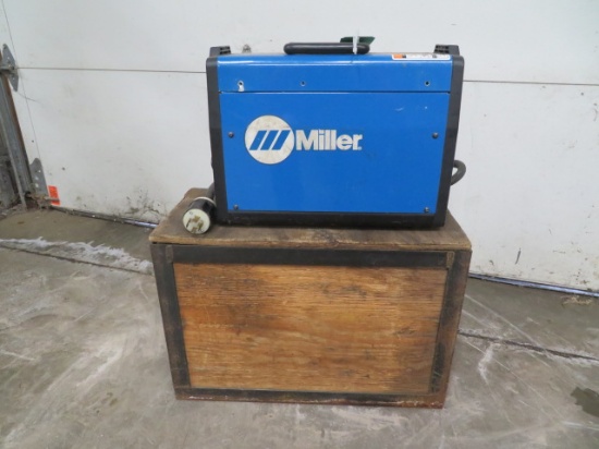 Miller CST 250 Welder