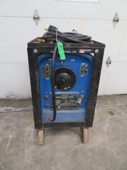 Lincoln Idealarc 250 Welder