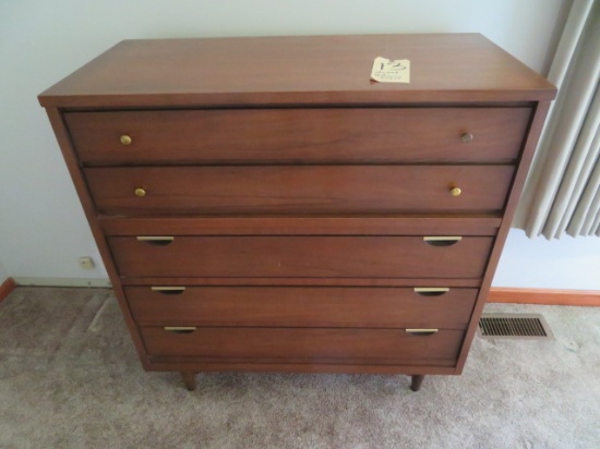 Mid-Century chest of drawers