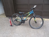 Giant 7 spd. bike - BROKEN