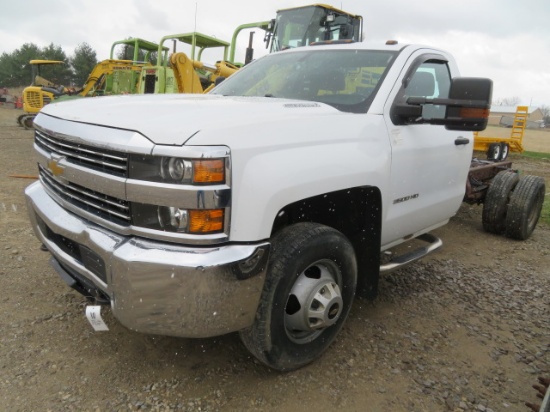 2015 Chevy 3500 Cab & Chassis Truck